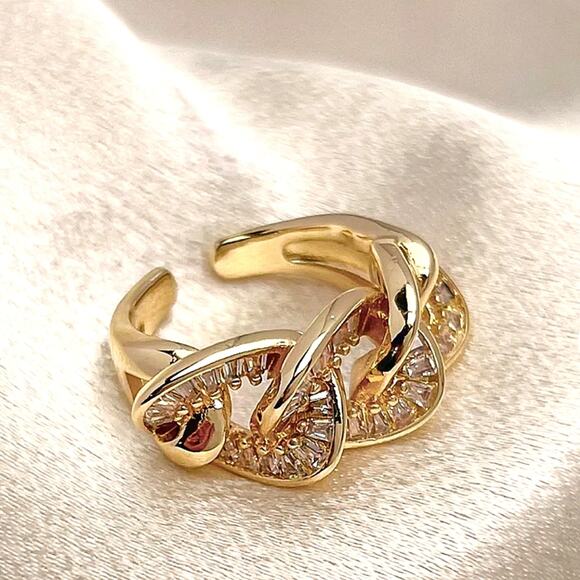 Zircon Baguette 18K Gold Plated Twisted Ring - Picture 2 of 8